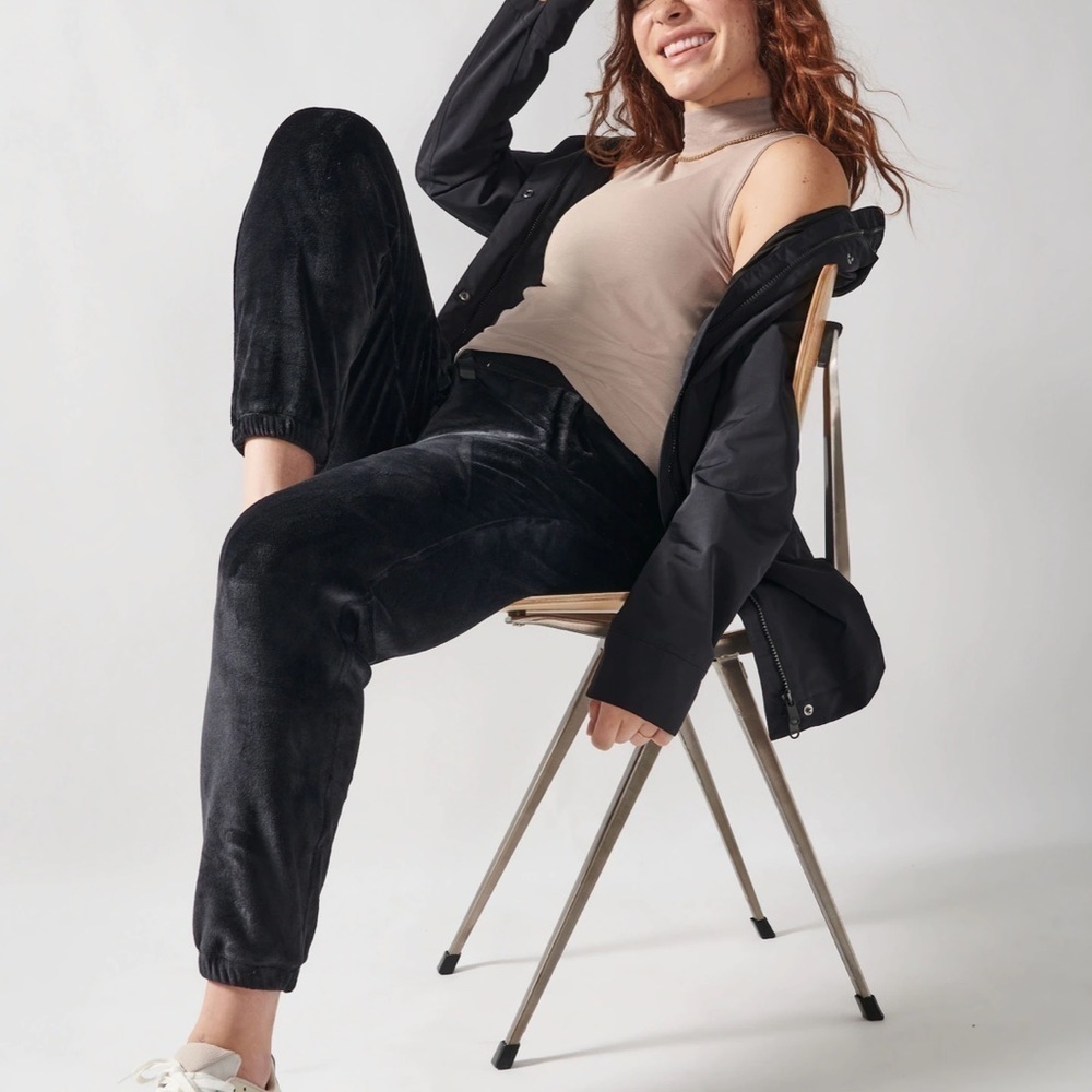 Athleta Cozy Karma Recover Jogger Pants Velvet Black XXS